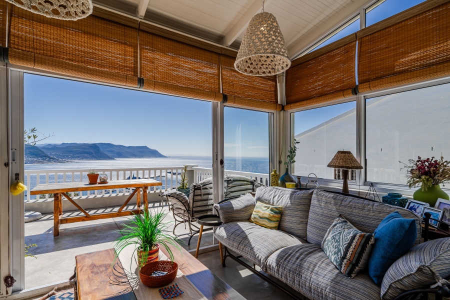 4 Bedroom Property for Sale in Simons Kloof Western Cape